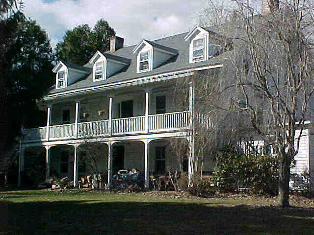 Building photograph for 422 LIME ROCK ROAD